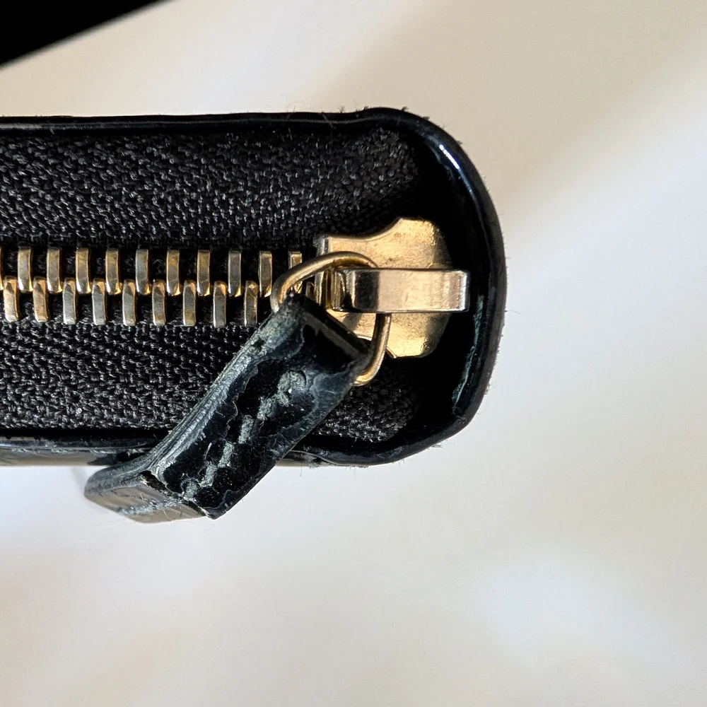 Gucci Micro Guccissima Black Patent Leather Zip Around Wallet Gold GG